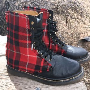 Plaid combat boots